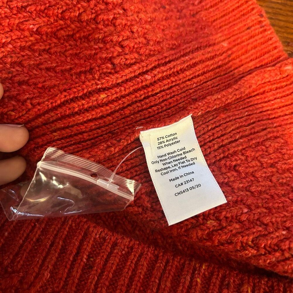 New Talbots Sweater - Picture 4 of 4